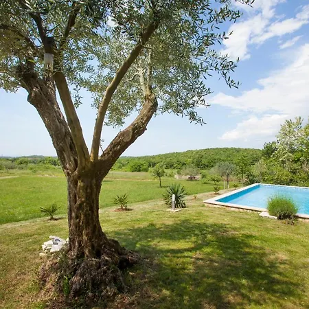 Relax In Nature Villa Mugeba Club Porec Exterior photo